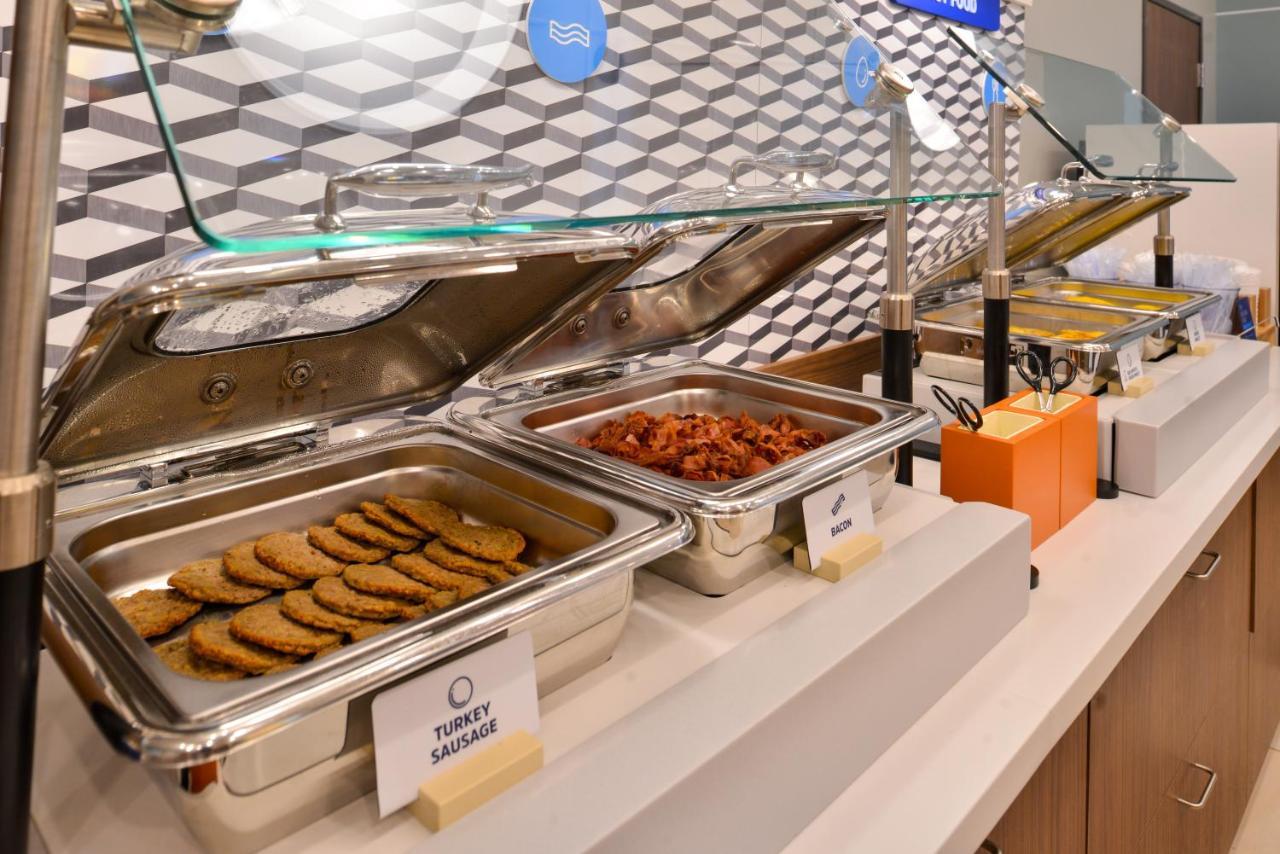 Holiday Inn Express Hotel & Suites Atlanta Airport West - Camp Creek By Ihg Eksteriør billede